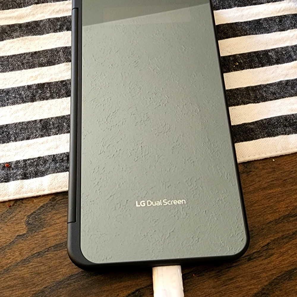LG V60 Ultra Thin Dual Screen